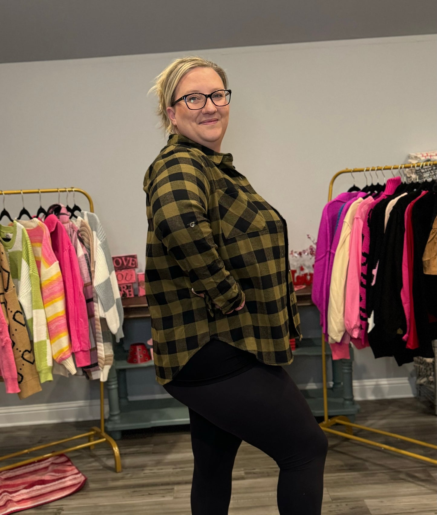 OLIVE BUTTON UP PLAID-CURVY